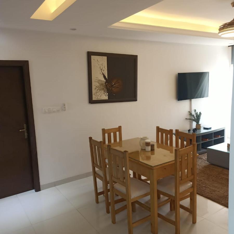 F3 Cite Keur Damel * Dakar